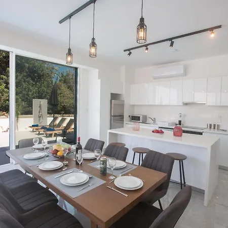 Ferienhaus Mit Privatpool Fur 9 Personen Ca 170 Qm In Protaras, Sudkuste Von Zypern Casa vacanze *