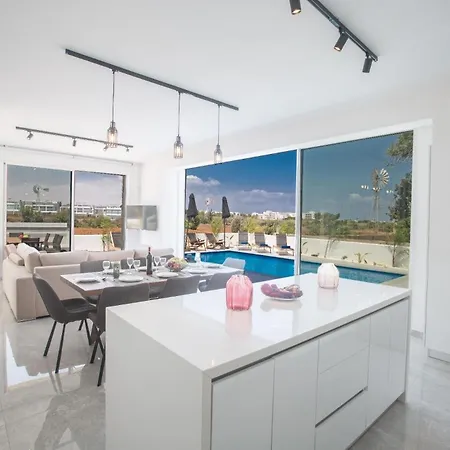 Ferienhaus Mit Privatpool Fur 9 Personen Ca 170 Qm In Protaras, Sudkuste Von Zypern